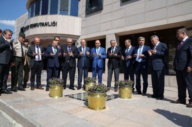 Baybatur'dan Özel Kuvvetler Komutanlığı'na Taziye Ziyareti