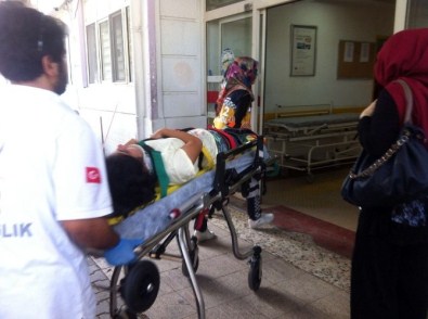 Kardeşini Kurtarmaya Çalışırken Kendisi Yaralandı