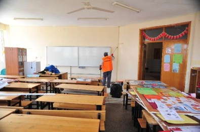 Kepez'de Okul Ve Camilerin Yenilenmesi Çalışmaları