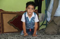 YÜRÜME ENGELLİ - Silopi'de Engelli Çocuk Yardım Bekliyor