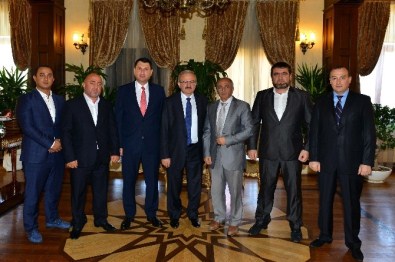 Ahıskalı Türkler'den Vali Karaloğlu'na Ziyaret