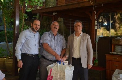 Başiskele'de İki Müdürünün Veda Yemeğine İlçe Protokolü Katıldı