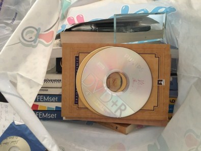 Kaçak Elektrik Kullanıp, Tarihi Geçmiş Gıda Satmışlar