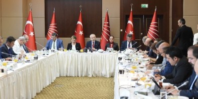 Kılıçdaroğlu gazetecilerle bir araya geldi