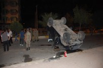 SAKARYA CADDESİ - Zırhlı Polis Aracı Otomobille Çarpıştı: 1 şehit, 2 Yaralı