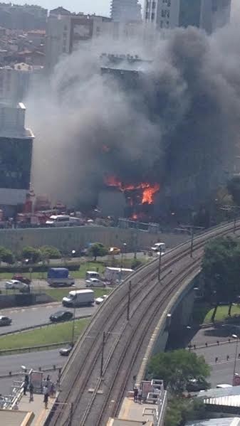 İstanbul'da büyük yangın