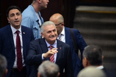 Başbakan Yıldırım'dan Kılıçdaroğlu Ve Bahçeli'ye, 'Yenikapı' Çağrısı