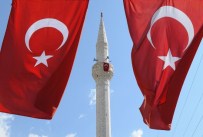 Erdemli'de Yer Gök Al Bayrak