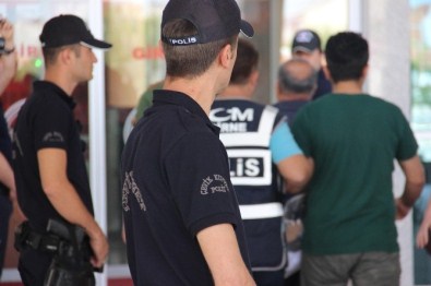 FETÖ'de 7 Tutuklama