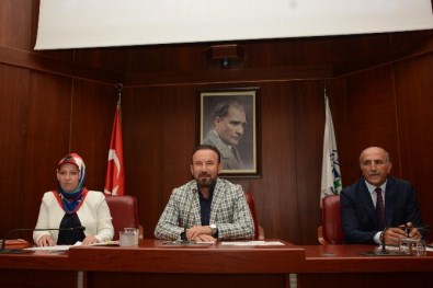 İzmit Belediyesi'nin Ağustos Meclis Toplantısı Yapıldı