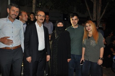 Muş'ta Demokrasi Nöbeti Aralıksız Devam Ediyor