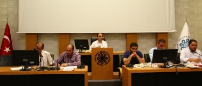 Selçuklu Belediye Meclisi Darbe Girişimini Kınadı Ve Lanetledi