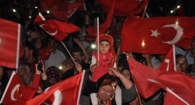 Sivas'ta Demokrasi Nöbeti Devam Ediyor