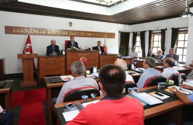 Vali Işık'tan Meclise Ziyaret