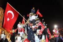 Van'da Demokrasi Nöbeti Devam Ediyor