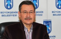 Yabancı Basın Mensuplarına Darbe Gecesini Anlattı