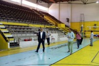 GÖKHAN KARAÇOBAN - Başkan Karaçoban, Spor Salonundaki Çalışmaları Yerinde İnceledi