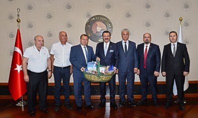 Biga TSO Heyeti TOBB Başkanı Hisarcıklıoğlu'nu Ziyaret Etti