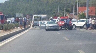 Milas'ta Araç İkiye Bölündü Açıklaması 1 Ölü, 4 Yaralı