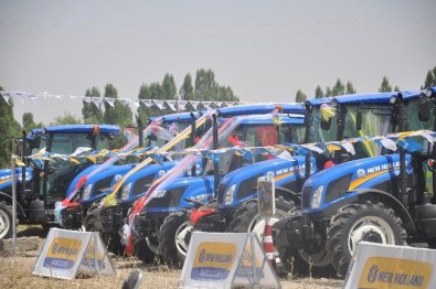 Yeni Traktörler Görücüye Çıktı