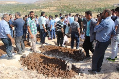 Gaziantep'te Terör Saldırısında Ölen 51 Kişiden 40'I Defnedildi