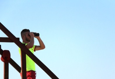 Karadeniz Sahillerinde Bin 240 Kişi Boğulma Tehlikesi Geçirdi