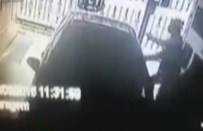 SİLAHLI SALDIRGAN - Polisi Öldürmeye Çalışırken...