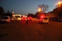 TERÖRLE MÜCADELE EKİBİ - Şanlıurfa'da Patlama Açıklaması 2 Yaralı