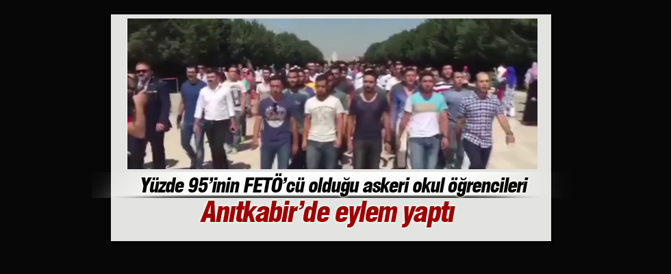 Askeri okul öğrencileri Anıtkabir'e yürüdü