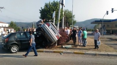 Düzce'de Kaza Açıklaması 5 Yaralı