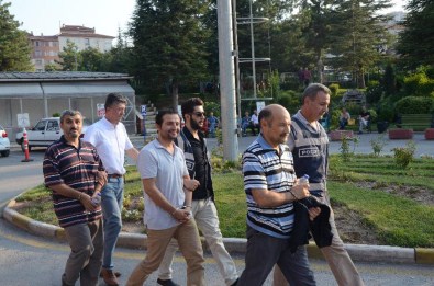 FETÖ Soruşturmasına 5 Tutuklama Daha