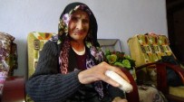 Hırsız 89 Yaşındaki Kadının Parmağını Kırıp Yüzüğünü Gasp Etti