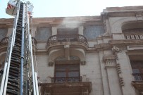 KARAKÖY - Karaköy'de Restore Edilen Binada Yangın