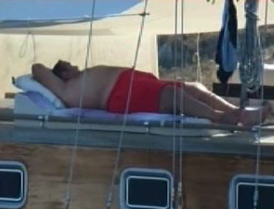 Ata Demirer'e ilginç benzetme