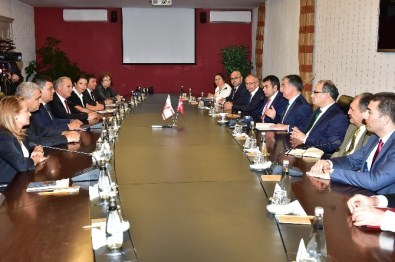 Bakan Yılmaz, KKTC Milli Eğitim Bakanı Berova İle Bir Araya Geldi