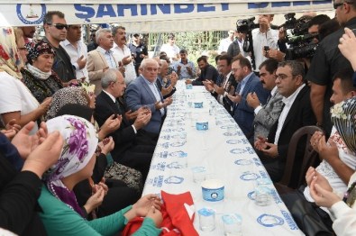 Kılıçdaroğlu'dan Şehit Uzman Çavuş'un Ailesine Taziye Ziyareti