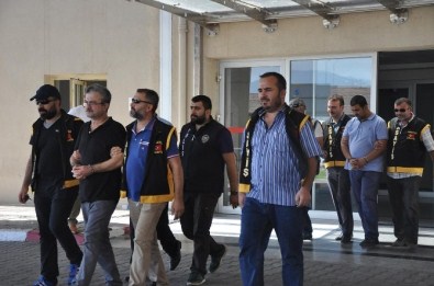 Manisa'da 5 Kişi FETÖ'den Tutuklandı
