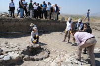 AMASYA VALİSİ - Oluzhöyük'te 2400 Yıllık Ateş Tapınağı Bulundu
