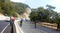 POLİS HELİKOPTERİ - Antalya'da Askeri Araca Saldırı Düzenleyenler Her Yerde Aranıyor