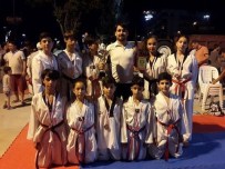 BERGAMA BELEDİYESPOR - Bergama Belediyespor, Taekwondoda 10'Da 10 Yaptı