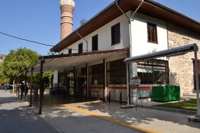 Camilerde Şehitler Adına Yardım Çağrısı