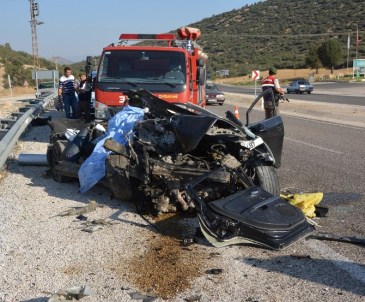 Antalya'da korkunç kaza: Hız kadranı 170 kilometrede takılı kaldı