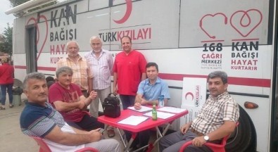 Kızılay Kan Bağışı Kampanyalarına Devam Ediyor.