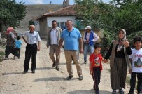İŞ MAKİNASI - Serban Beldesi Sakinleri Belediyeden Hizmet Bekliyor