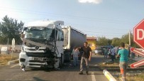 YOLCU TRENİ - Tren Kazasında Faciadan Dönüldü