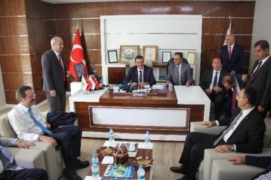 Bakan Tüfenkci, Malatya Ticaret Borsası'nı Ziyaret Etti