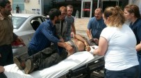 RAMAZAN AYDIN - Devrilen Traktörün Altında Kalan Vatandaş Ağır Yaralandı