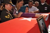 Şehit Uzman Çavuş Gözyaşları İçerisinde Son Yolculuğuna Uğurlandı