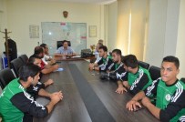 Spor İl Müdürü Ataşbak, Adana Suriye Futbol Takımını Kabul Etti