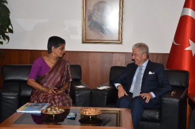 Sri Lanka'dan İzmirli İş Adamlarına Davet